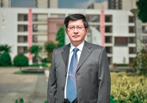 特级正高级教师秦志强老师简介